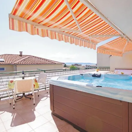 Ribarevic Apartment Makarska